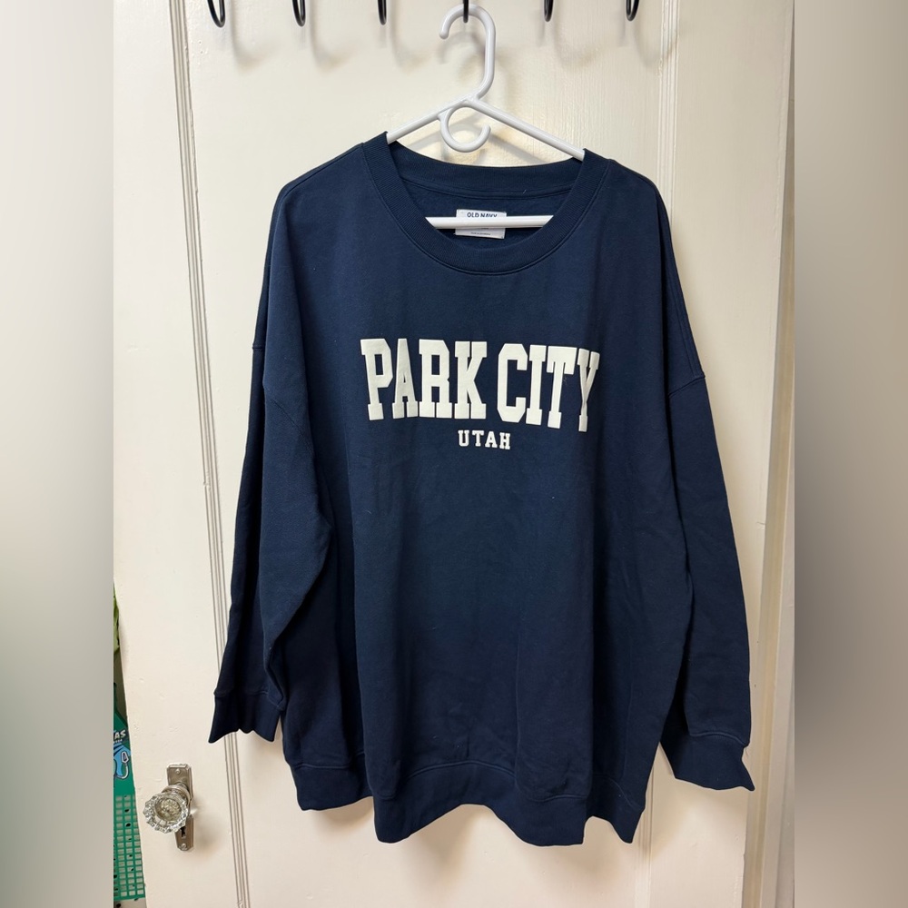 NWT Old Navy Sweatshirt with White 'PARK CITY UTAH' Graphic